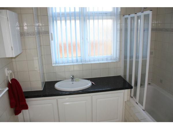 STUDENT SHARED HOUSE | 5 Bedrooms - Available 1st September 2014 - Thornhill Road, Derby5 Thornhill Road, Derby, DE22 3LX