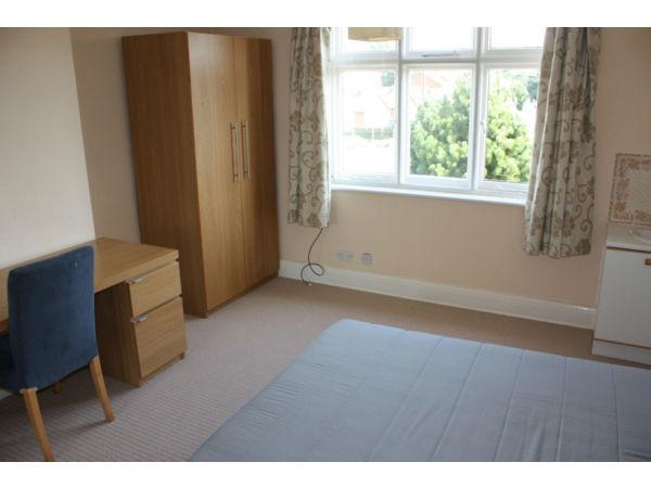 STUDENT SHARED HOUSE | 5 Bedrooms - Available 1st September 2014 - Thornhill Road, Derby5 Thornhill Road, Derby, DE22 3LX
