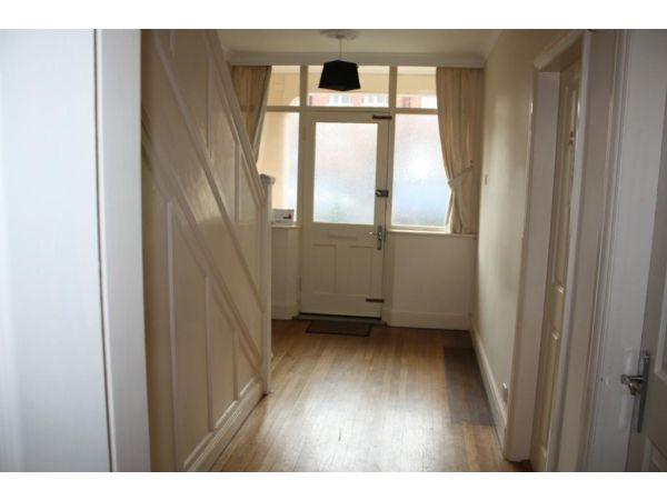 STUDENT SHARED HOUSE | 5 Bedrooms - Available 1st September 2014 - Thornhill Road, Derby5 Thornhill Road, Derby, DE22 3LX