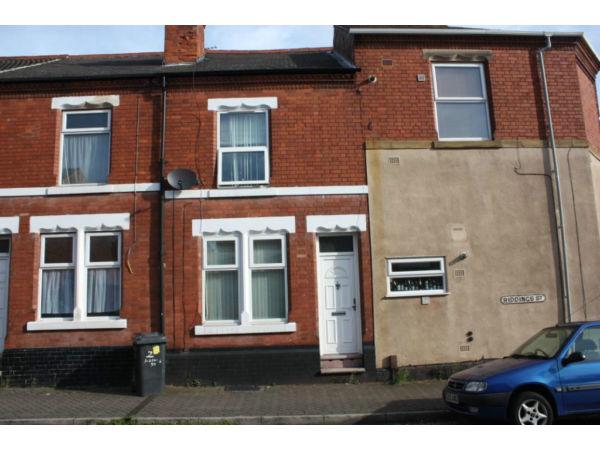 STUDENT SHARED HOUSE | 3 Bedrooms - Available September 2014 - Ridding Street, Derby2 Riddings Street, Derby, DE22 3US
