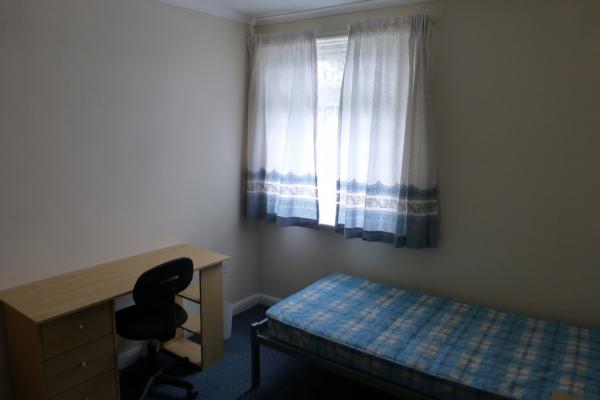 5 Bedroom Fully Furnished House36 Kemsing Gardens, Canterbury, KENT, Canterbury, CT2 7RF