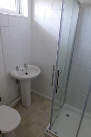 5 Bedroom Fully Furnished House36 Kemsing Gardens, Canterbury, KENT, Canterbury, CT2 7RF