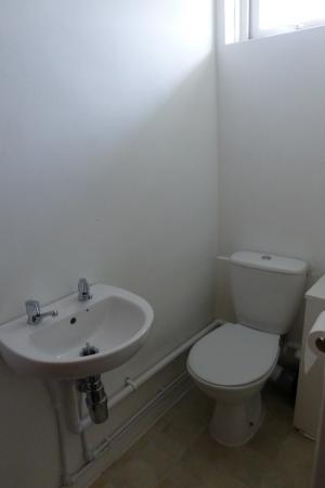 5 Bedroom Fully Furnished House36 Kemsing Gardens, Canterbury, KENT, Canterbury, CT2 7RF